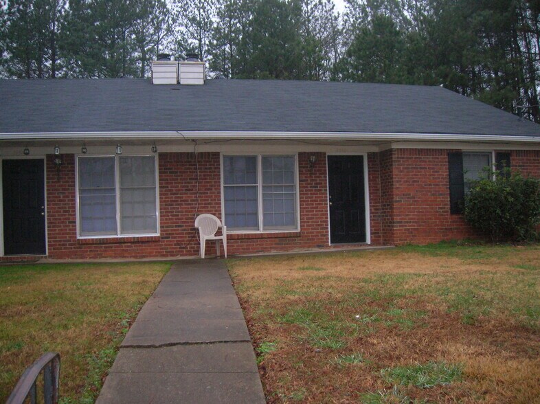 Building Photo - 2642 Union Cir