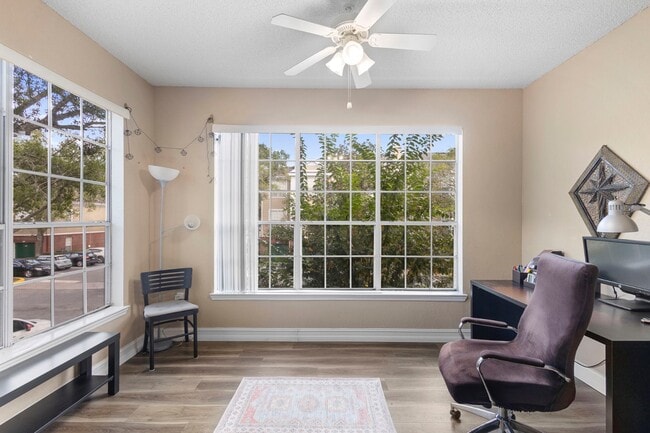 Building Photo - 13016 Plantation Park Cir