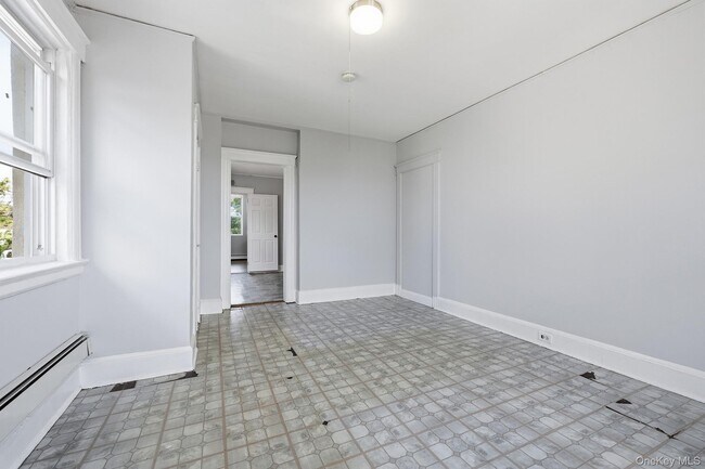 Building Photo - 36 Martin Pl