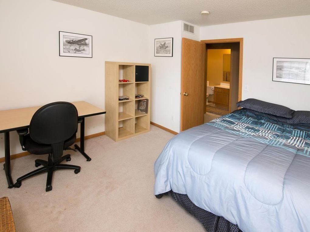 Building Photo - 14179 Plymouth Ave