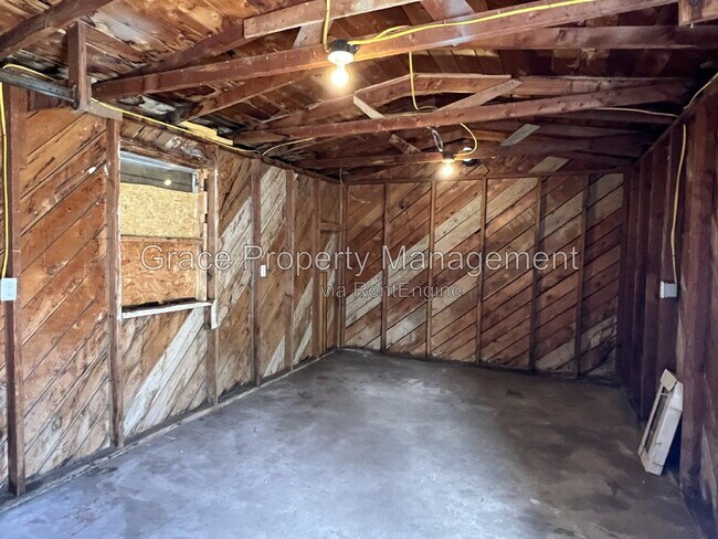 Building Photo - 7691 Leyden Ln