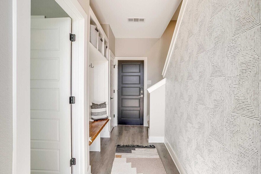 Building Photo - 2818 Addison Park Ln