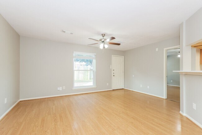 Building Photo - 12231 Innisfall Cir