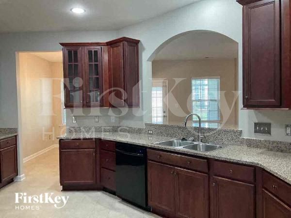 Building Photo - 101 Haystack Rd