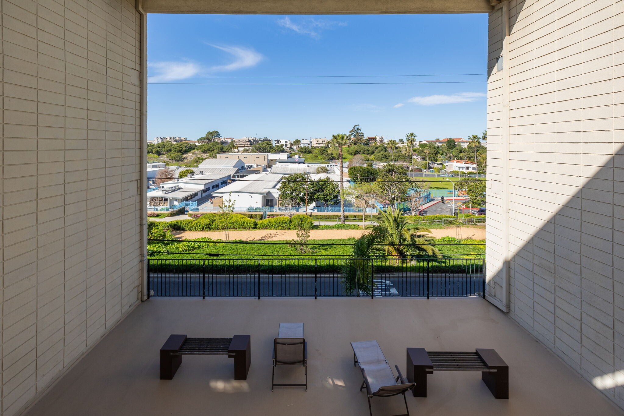 Building Photo - 1600 Ardmore Ave