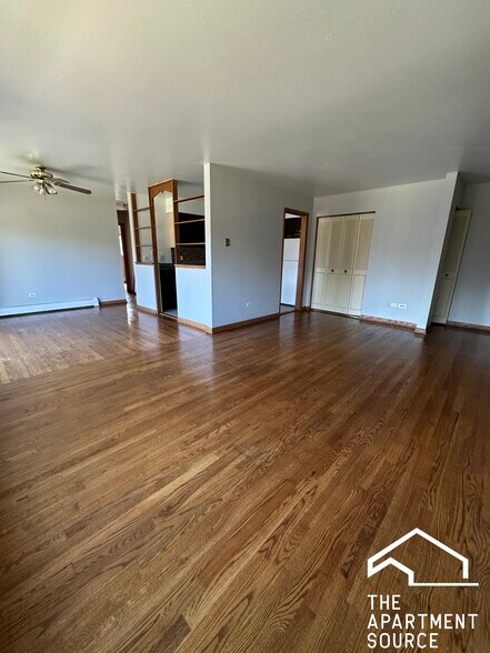 Building Photo - 1639 Oakwood Ave