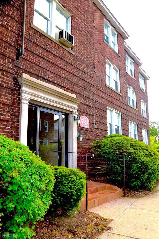 Primary Photo - 5536 Kamin St