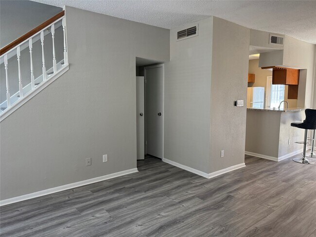 Building Photo - 7575 Cambridge St