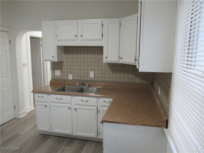 Building Photo - 4480 W 148th St