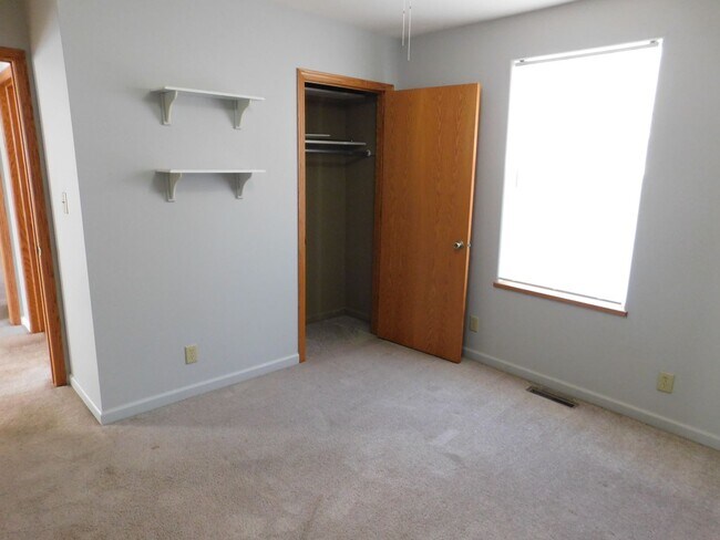 Building Photo - Spacious 3 Bedroom 2 bath Home in El Dorad...