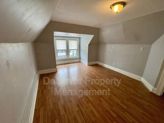 Building Photo - 1810 Brownsville Rd