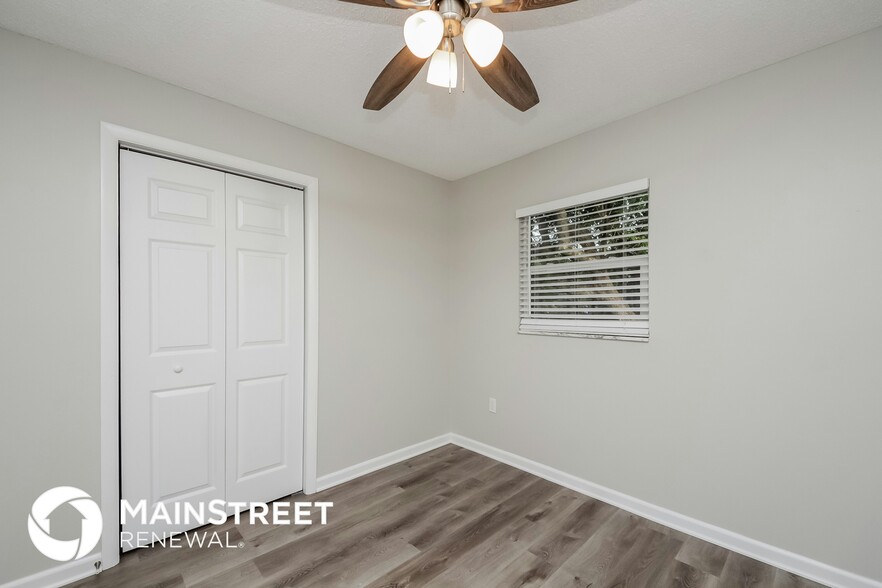 Building Photo - 3423 Silverwood Dr
