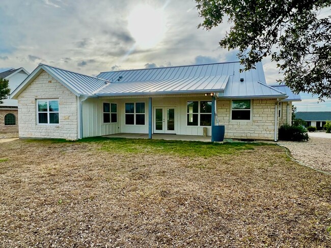 Building Photo - 3/2 For Lease in The Summit.