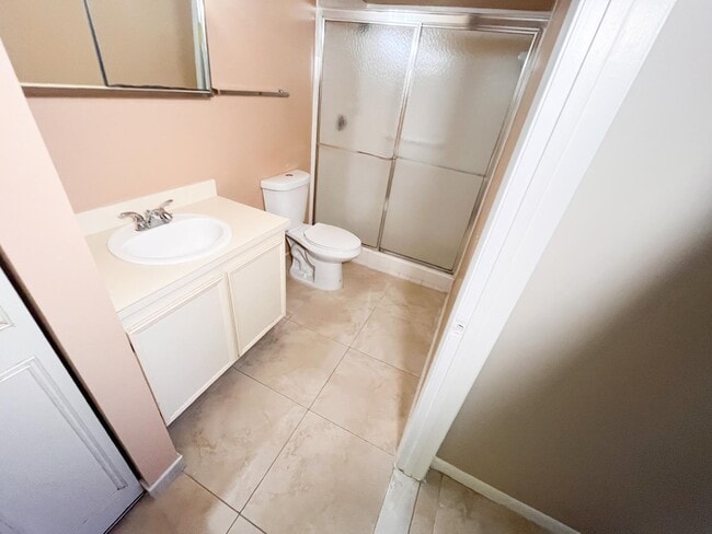 Building Photo - 5939 Forest Hill Blvd