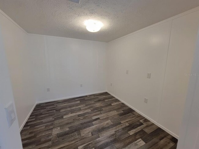 Building Photo - 5700 Holiday Park Blvd