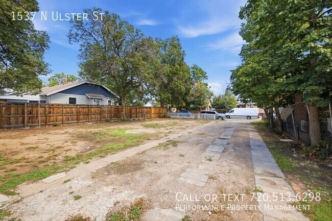 Building Photo - 1537 Ulster St