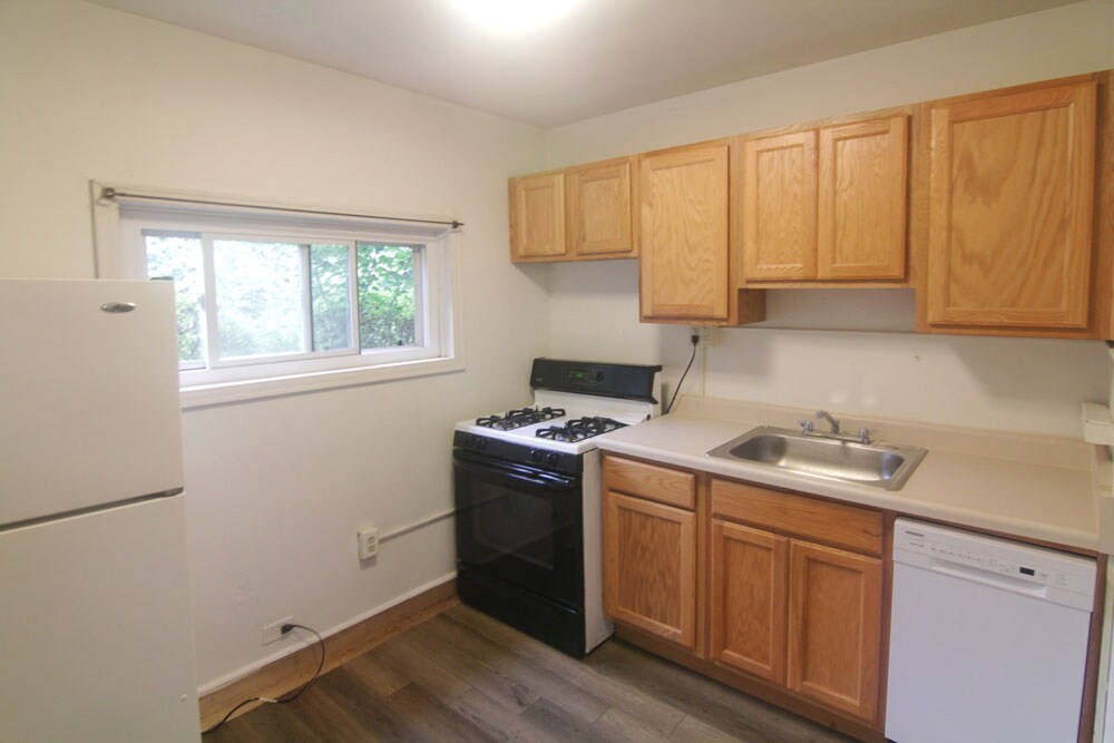 Building Photo - 413 Lamar Ave