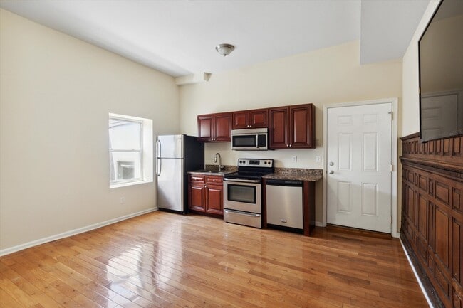 Building Photo - 1519 N 16th St