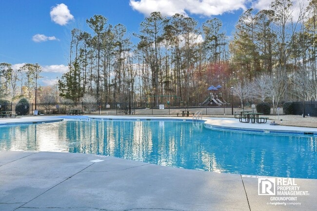 Building Photo - 3BR | 3.5BA | 3-Story Townhome | Bonus Loft | Fenced Yard