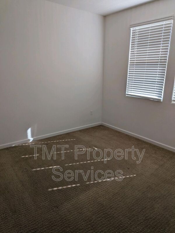 Building Photo - 8809 Boes Wy