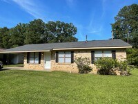 Building Photo - Beautiful 3 bedroom home in Haughton