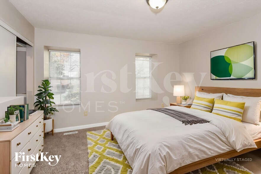 Building Photo - 6582 Wellington Square