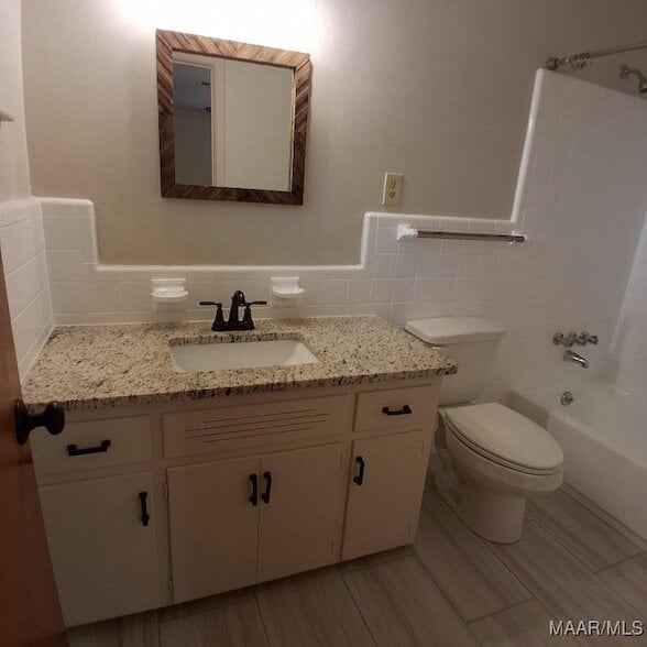 Building Photo - 3733 Royal Crest Dr