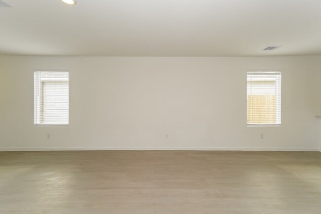 Building Photo - 10821 Bird Of Paradise Ln