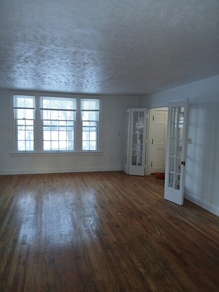 Building Photo - 3520 Ingleside Rd