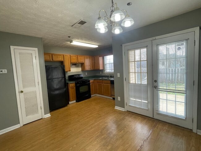 Building Photo - 2337 Wellington Cir