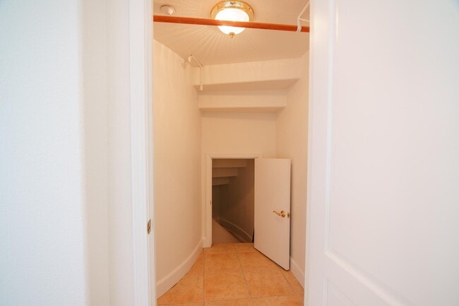 Building Photo - 26148 Legends Ct