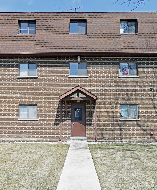 Building Photo - 1000-1010 Judson St