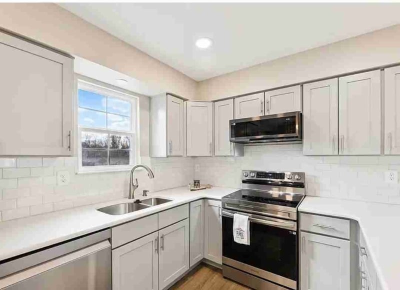 Building Photo - 11215 Lake Overlook Pl