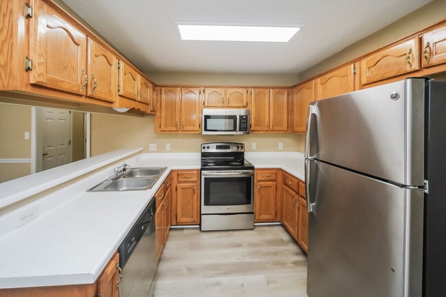 Building Photo - 8328 Branchwood Ln