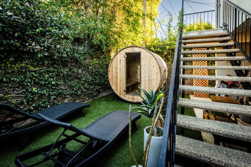 Building Photo - 1322 Electric Ave