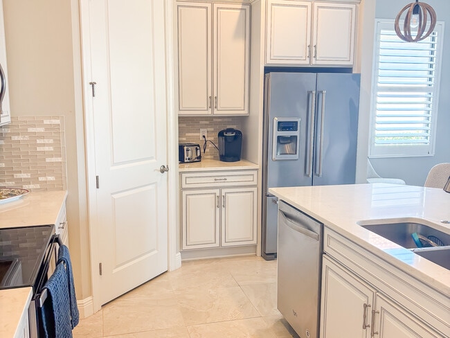 Building Photo - 24244 Gallberry Dr