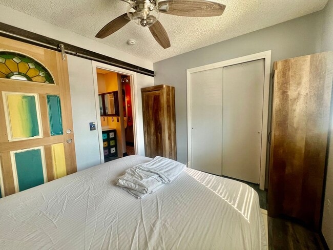 Building Photo - Beautifully updated condo in Winter Park