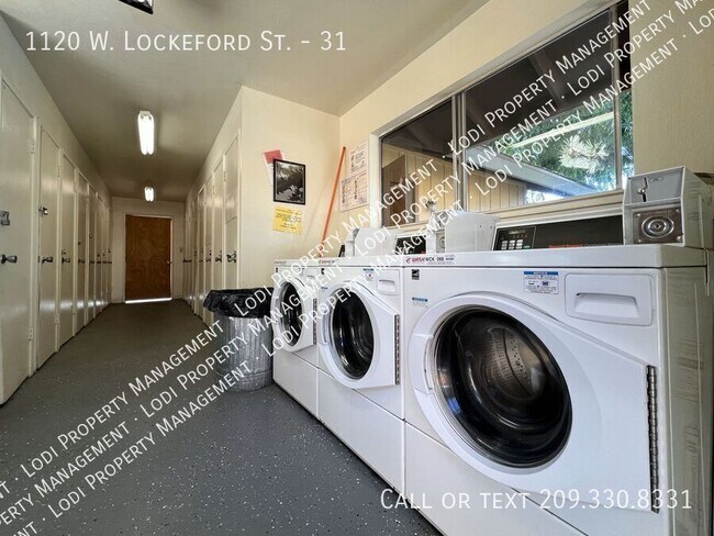 Building Photo - 1120 W Lockeford St
