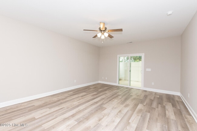 Building Photo - 190 Coastline Cir