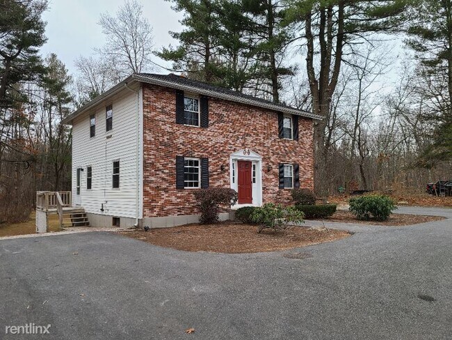 Building Photo - 167 Lyman St