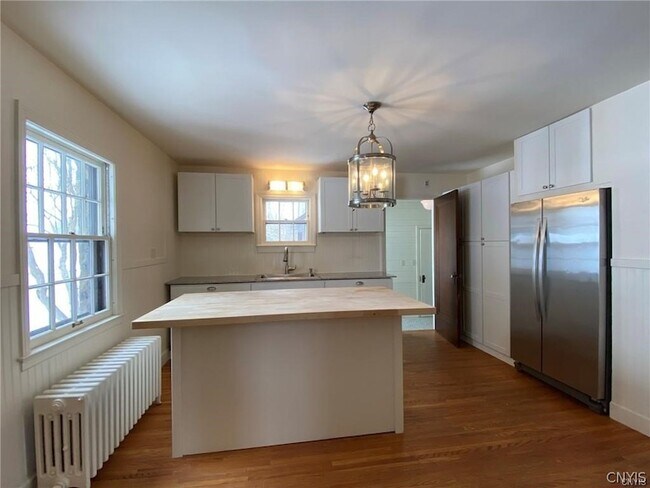 Building Photo - 2897 Graffenburg Rd