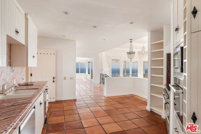 Building Photo - 206 Bellino Dr