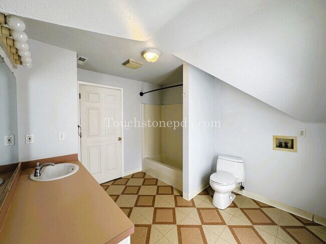Building Photo - 2025-KUPONO