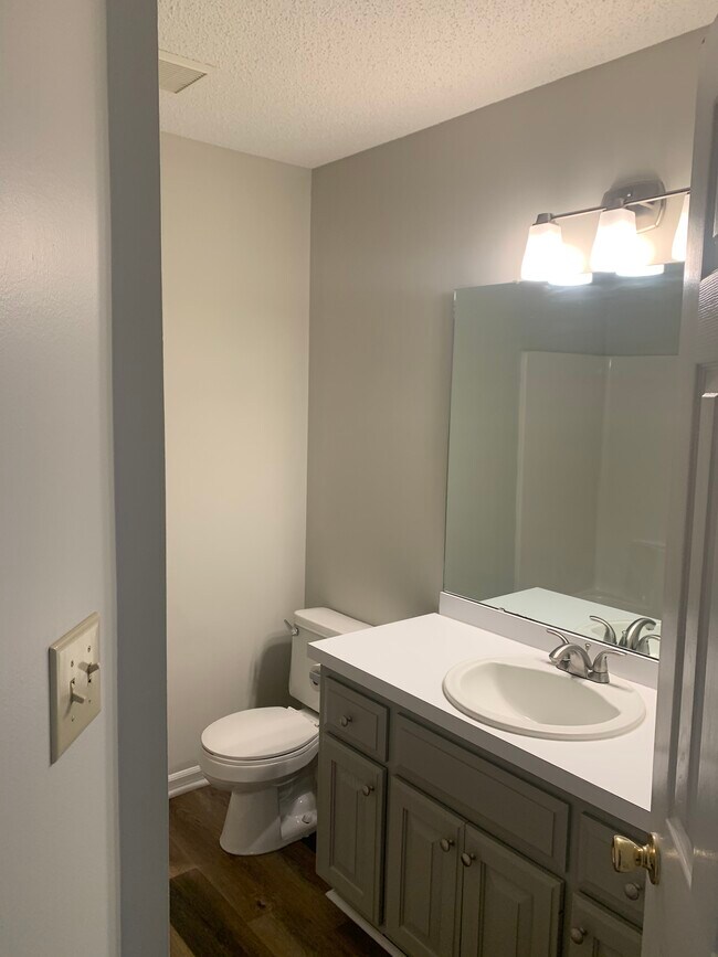 Building Photo - 2213 Bufflehead Rd