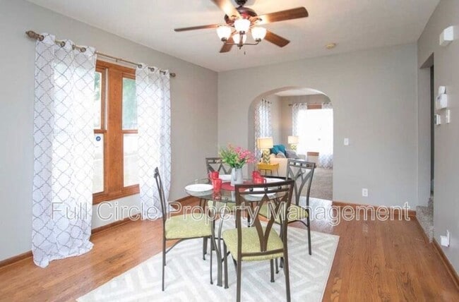 Building Photo - 1904 S 8th St