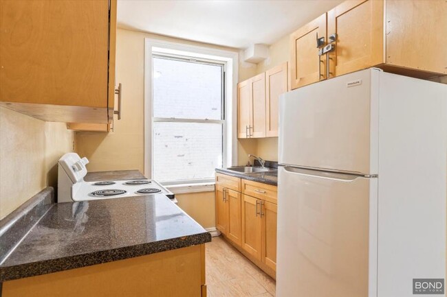 Building Photo - 1 bedroom in BROOKLYN NY 11212