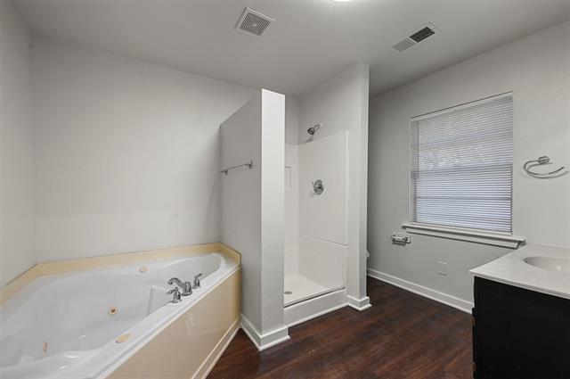 Building Photo - 1313 N College St