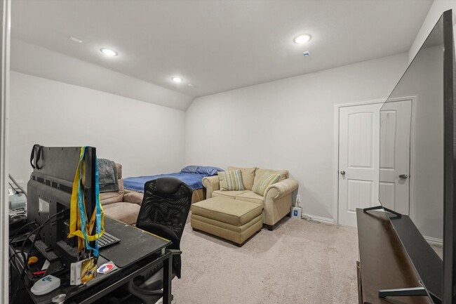 Building Photo - 3217 Flowering Peach Dr.