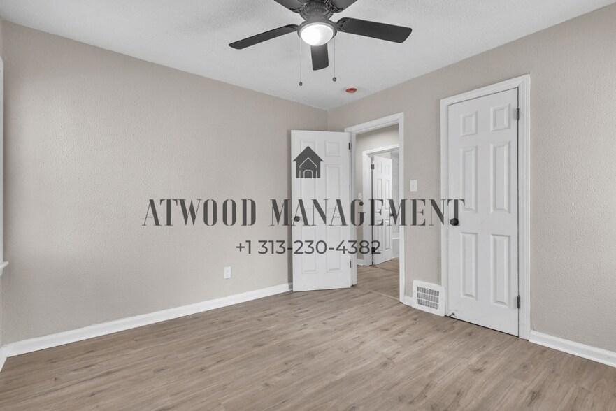 Building Photo - This beautifully updated 3-bedroom, 1-bath single-family home is ready for move-in!