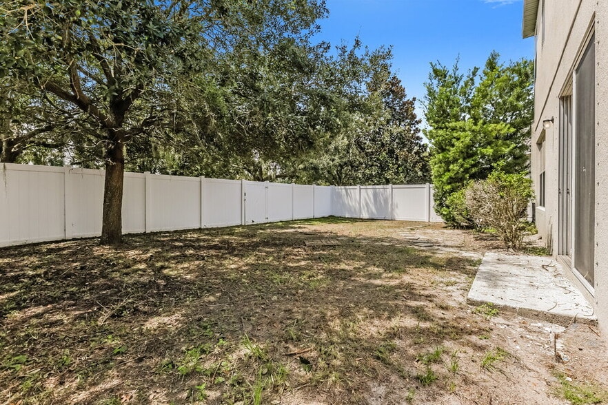 Building Photo - 8309 Deerland Bluff Ln